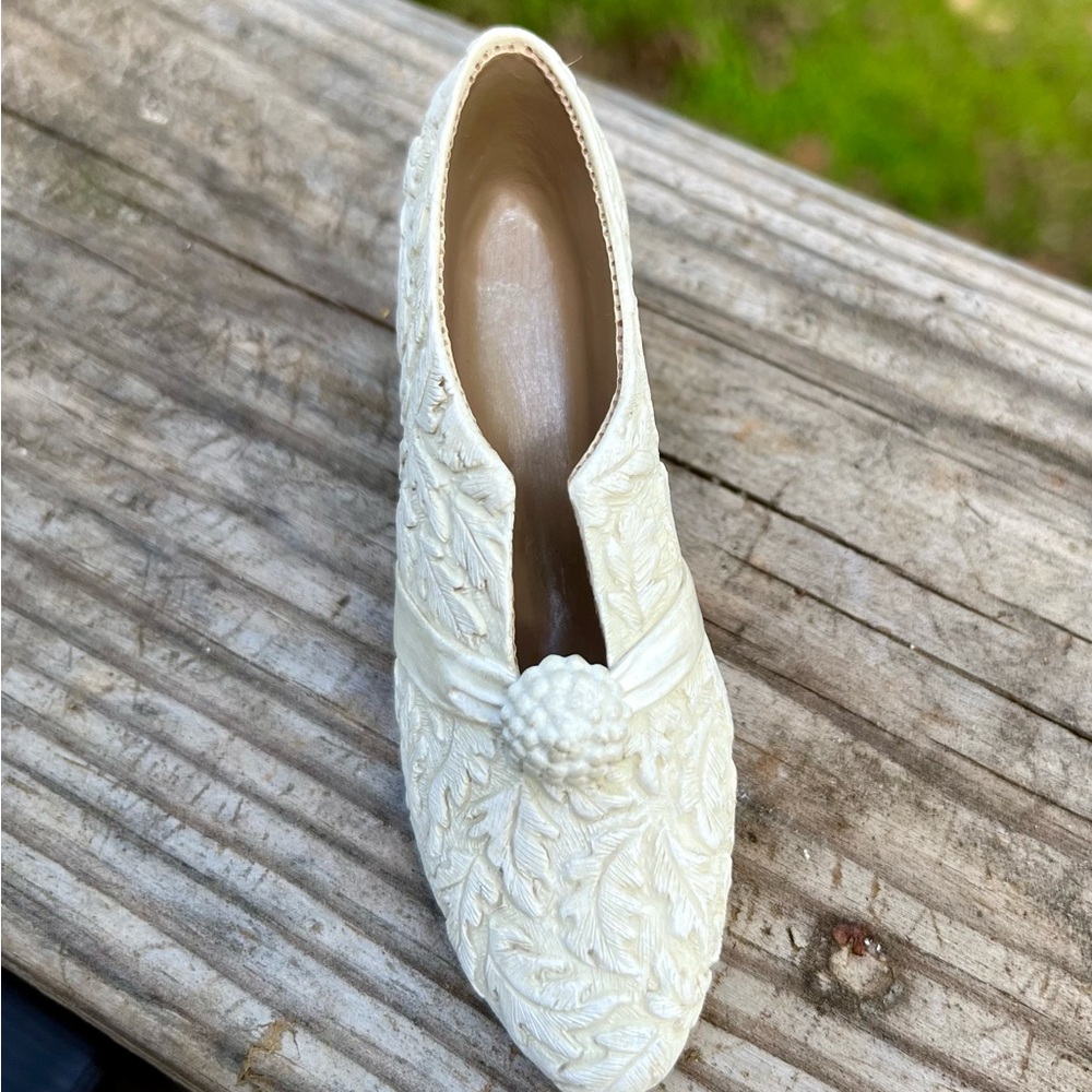 Raines just the right shoe miniature set of five shoes. Lot of five collectible.